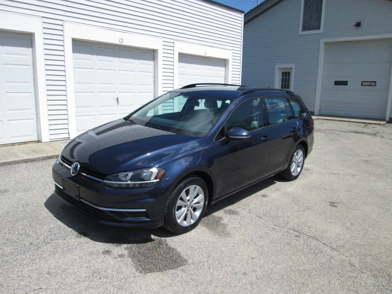 Used 2018 Volkswagen Golf SportWagen S 4Motion AWD/4WD image 2