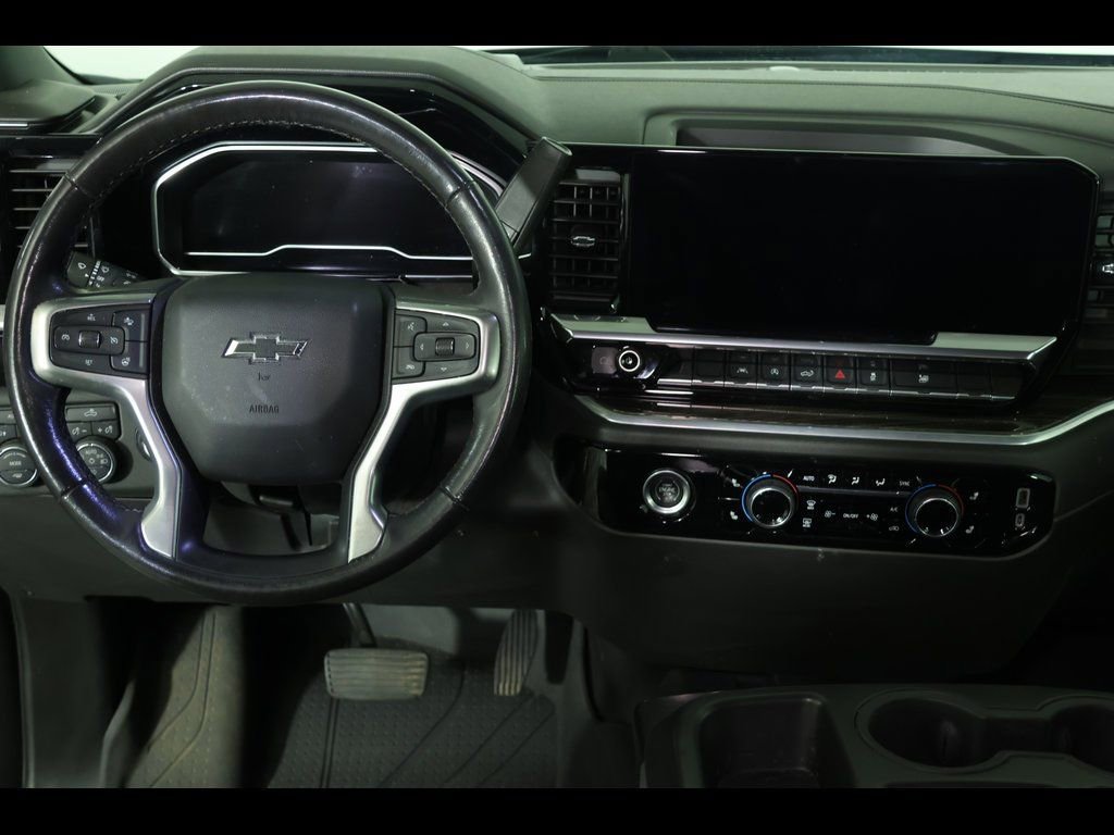 Used 2022 Chevrolet Silverado 1500 RST image 16