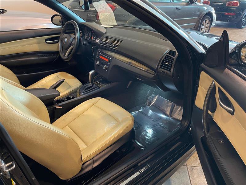 Used 2009 BMW 135i Convertible image 55