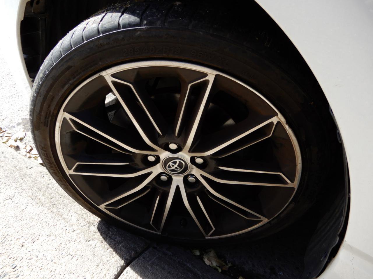 Used 2019 Toyota Avalon XSE w/ Carpet Mat Package image 22