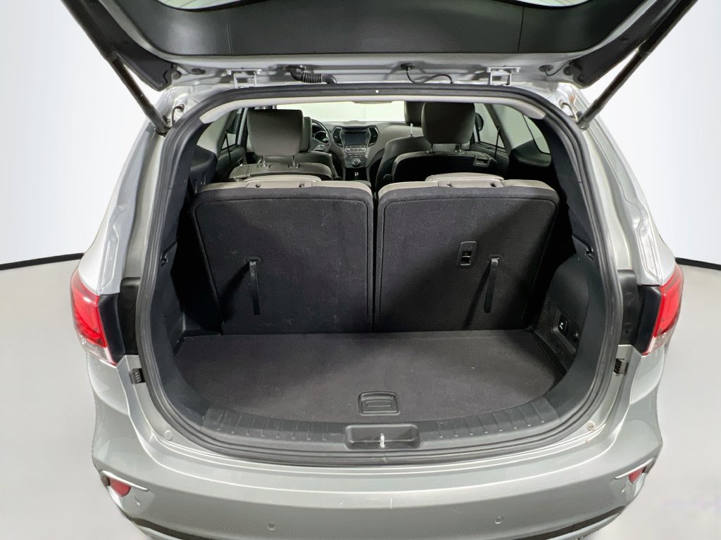 Used 2019 Hyundai Santa Fe XL AWD/4WD image 26