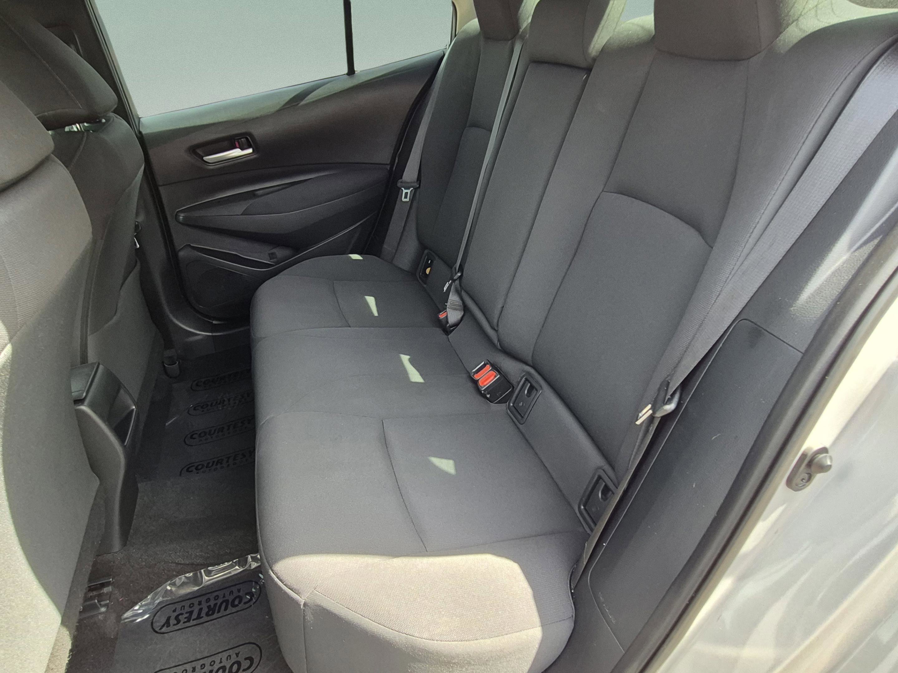 Used 2021 Toyota Corolla LE FWD image 16