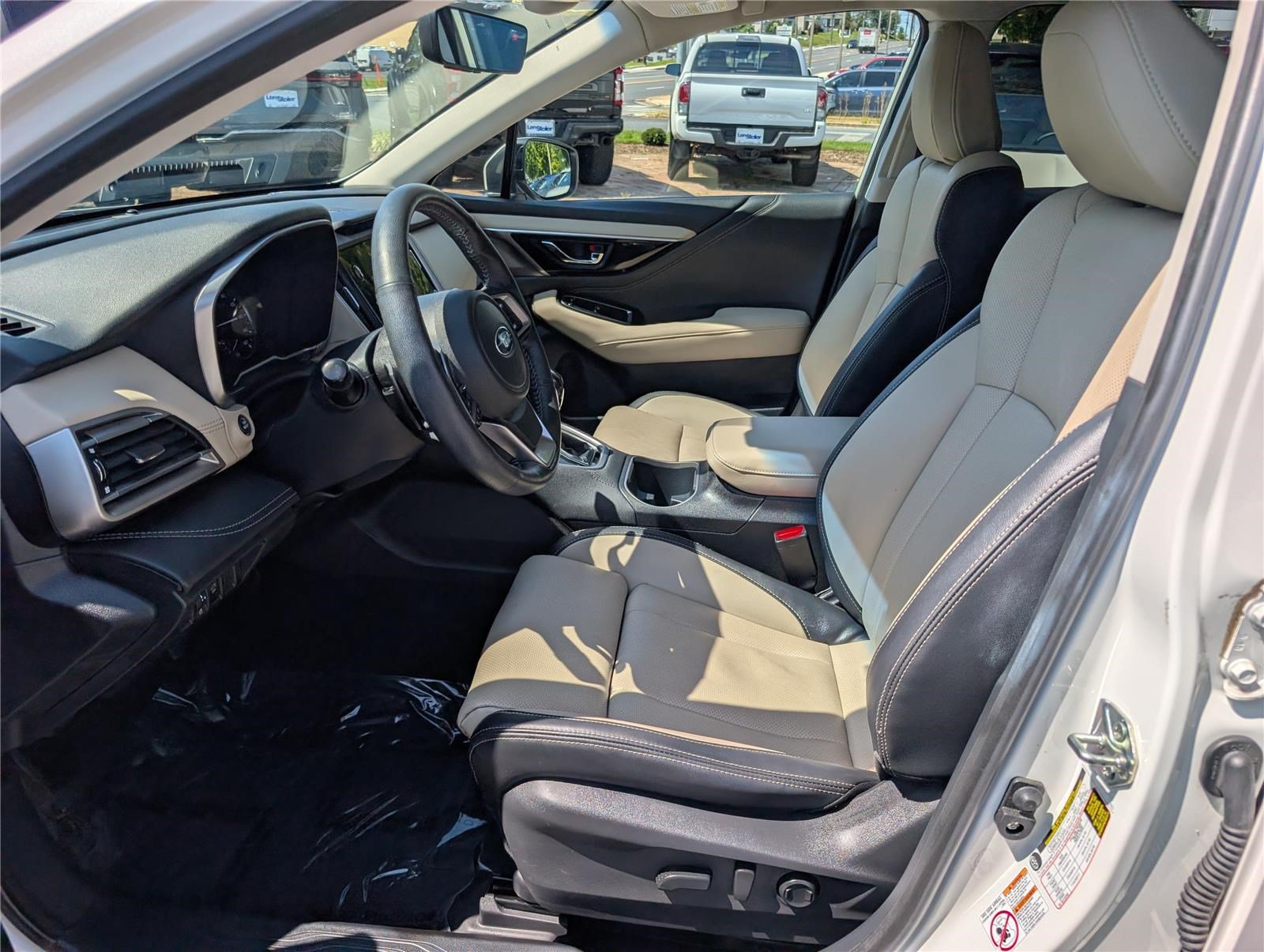 Used 2020 Subaru Outback Limited w/ Popular Package #2 AWD/4WD image 18