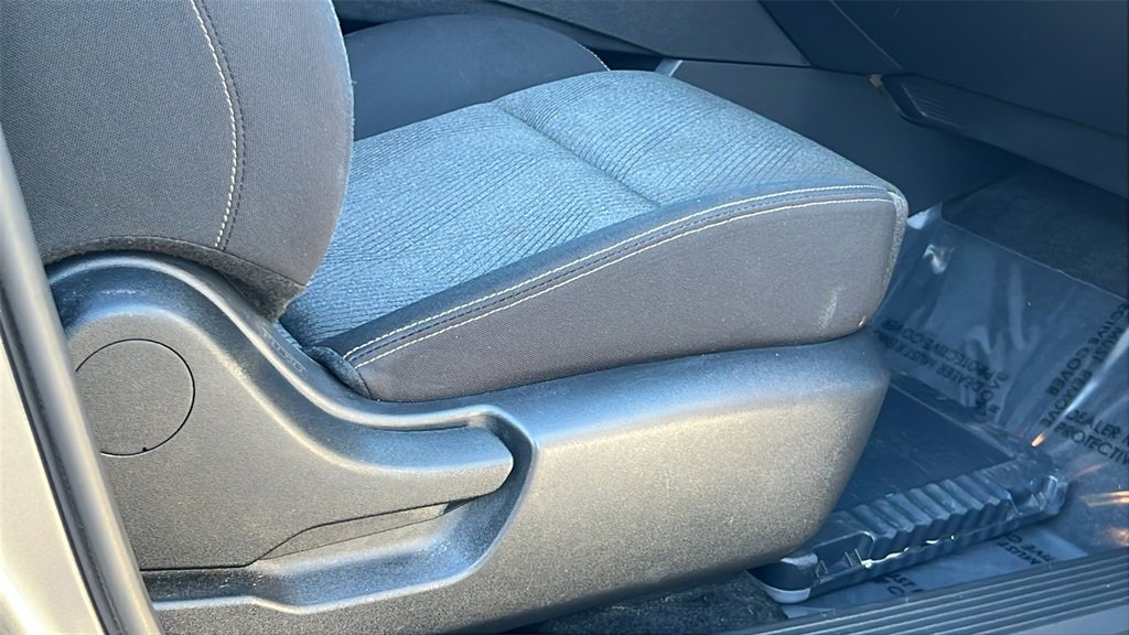 Used 2024 Nissan Rogue SV image 11