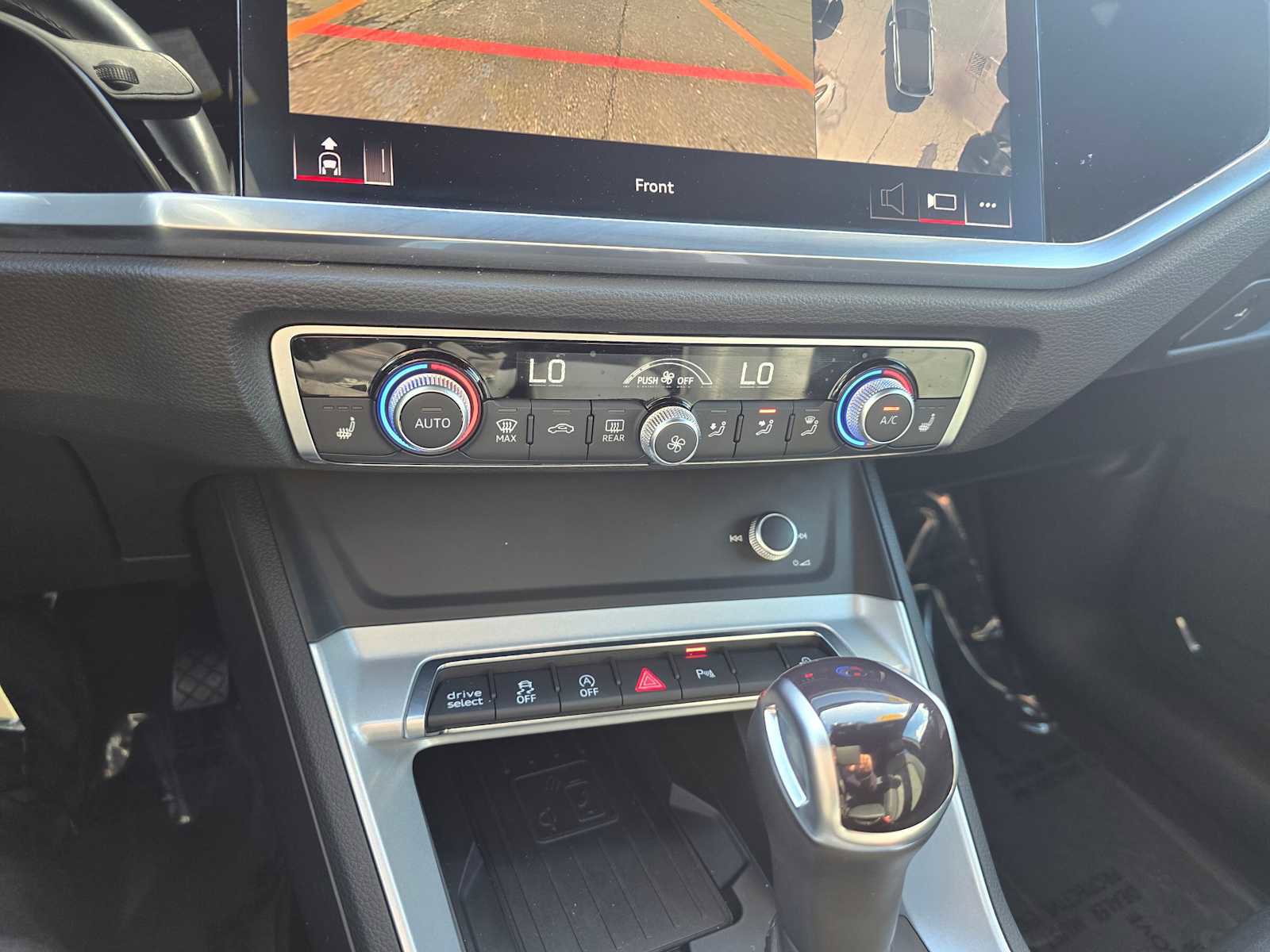 Used 2023 Audi Q3 2.0T Premium Plus w/ Premium Plus Package image 30