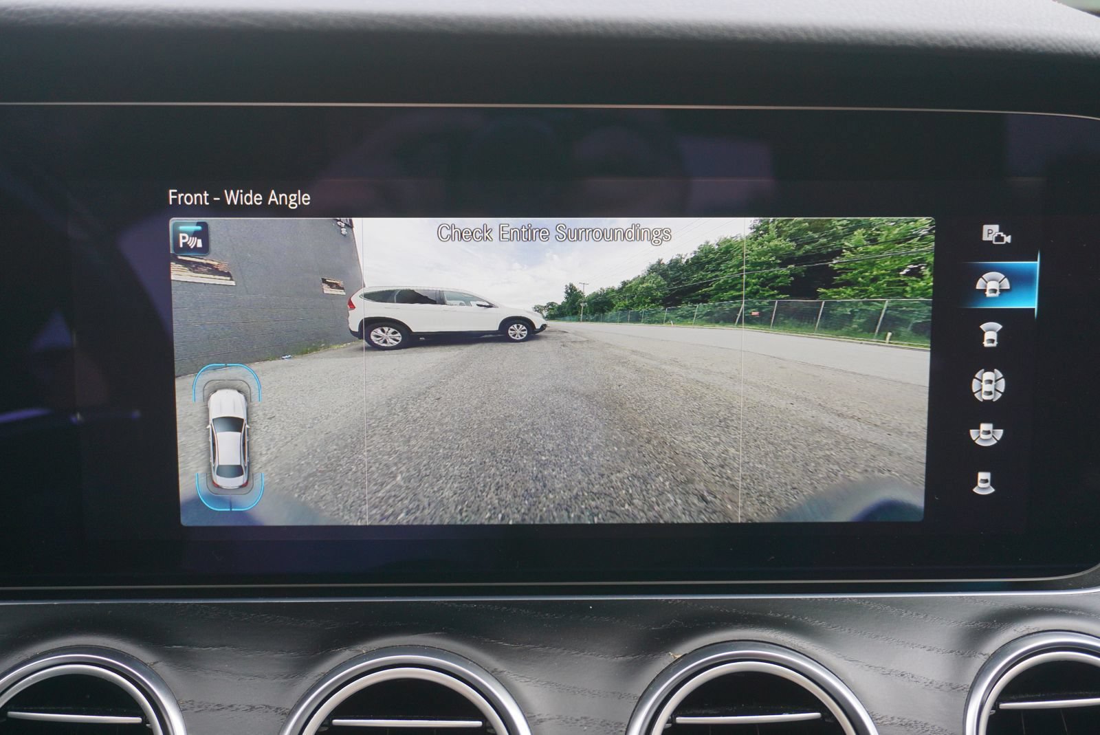 Used 2022 Mercedes-Benz E 53 AMG 4MATIC Sedan image 23