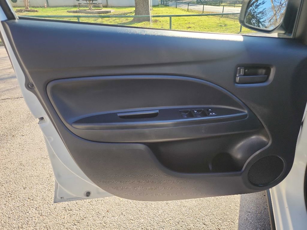 Used 2020 Mitsubishi Mirage ES image 12