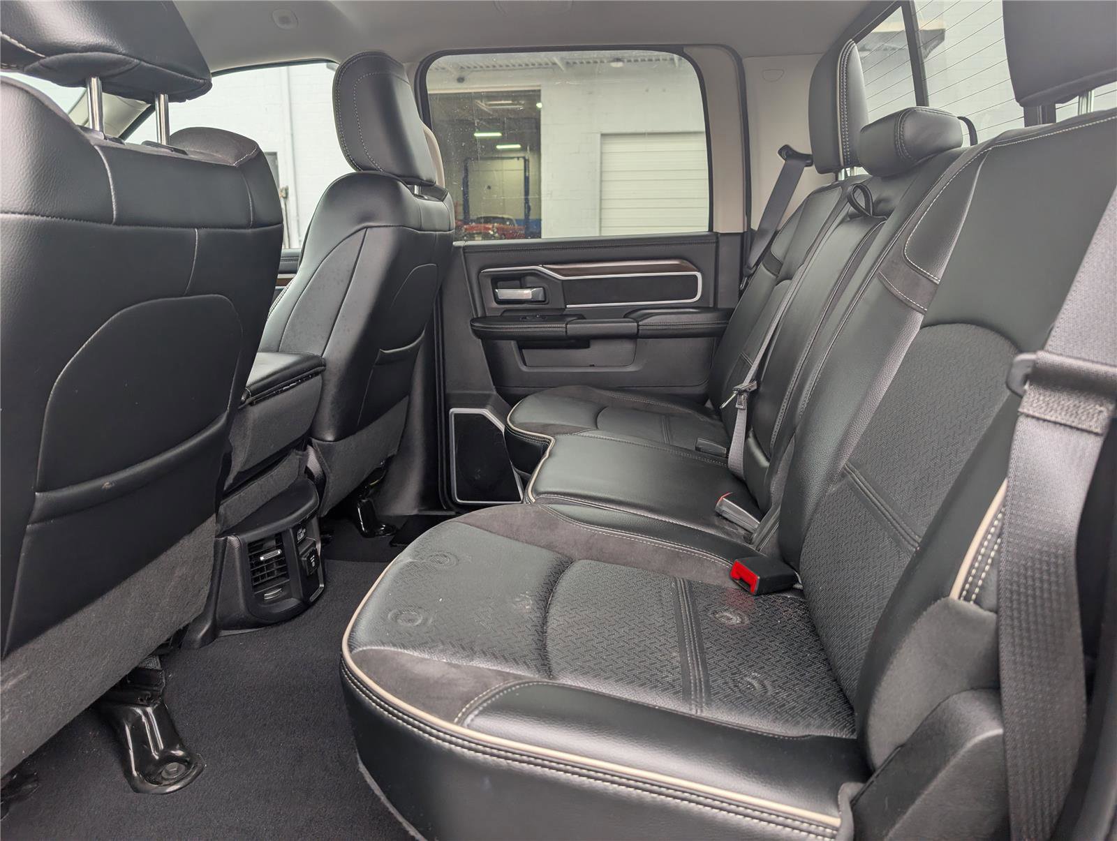 Used 2024 RAM 2500 Laramie AWD/4WD image 15