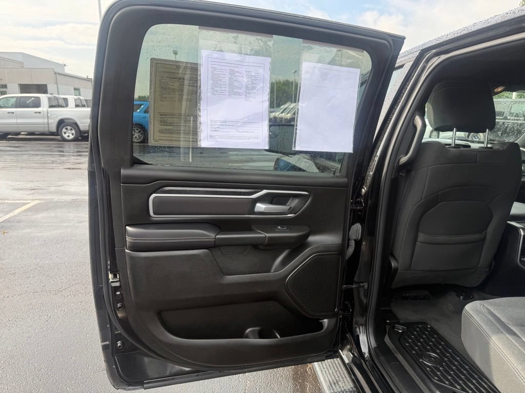 Used 2024 RAM 1500 Big Horn AWD/4WD image 38