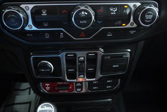 Used 2023 Jeep Wrangler Unlimited Rubicon AWD/4WD image 18