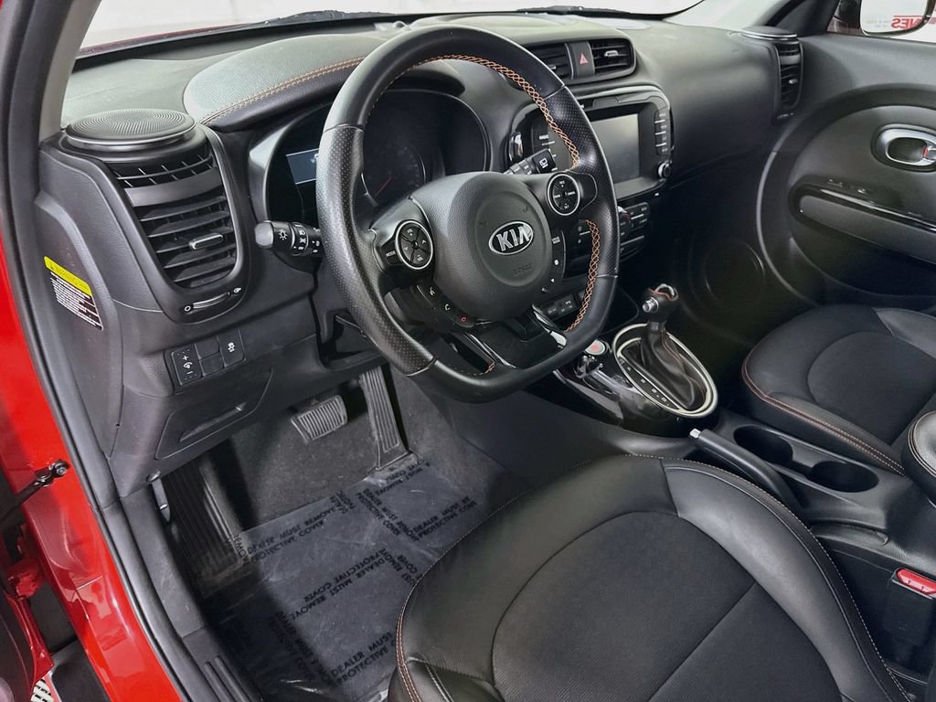 Used 2019 Kia Soul ! FWD image 16