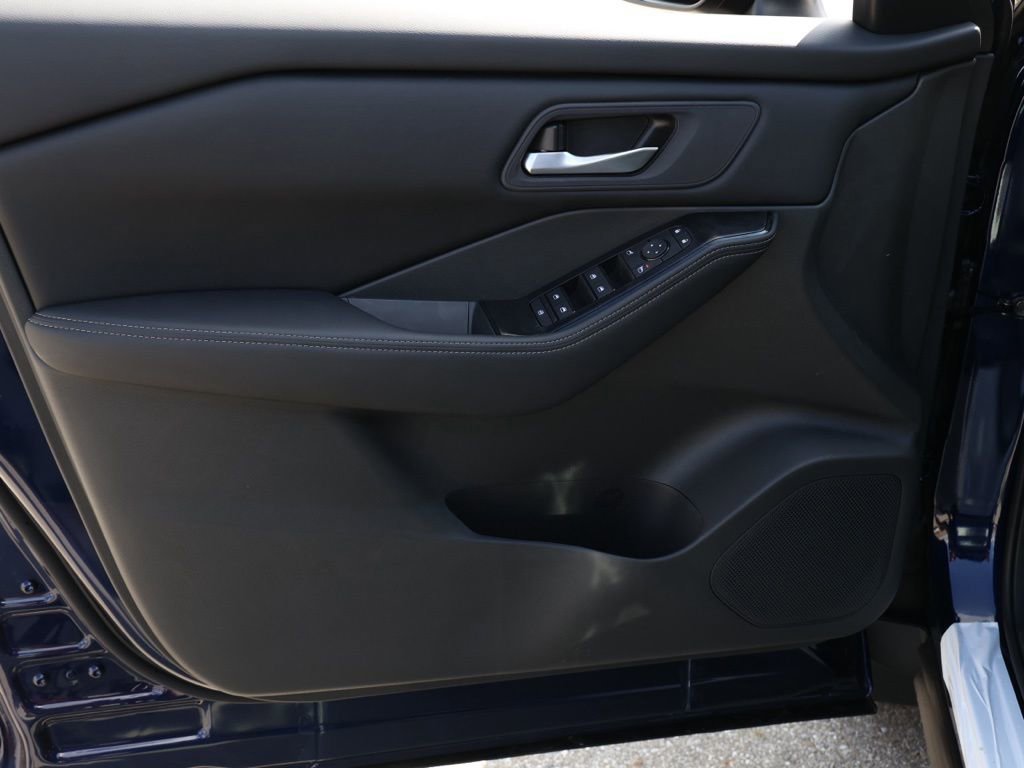 New 2026 Nissan Rogue SV image 23