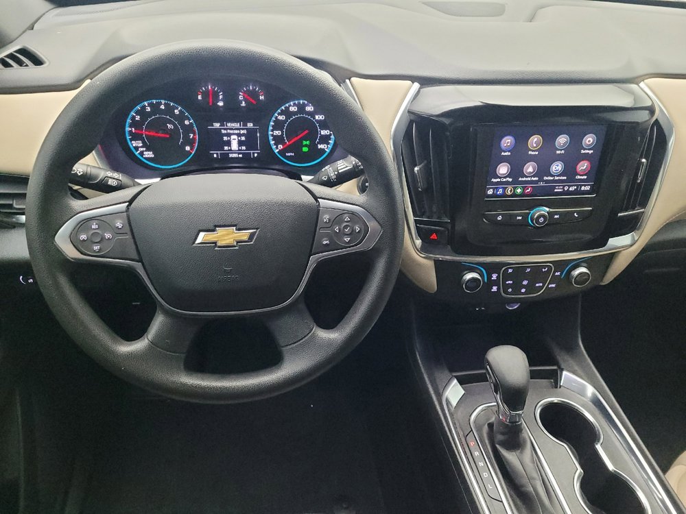 Used 2023 Chevrolet Traverse LS image 22