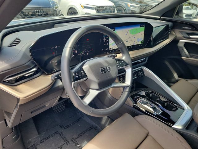 Certified 2025 Audi Q5 Premium w/ Premium Plus AWD/4WD image 17