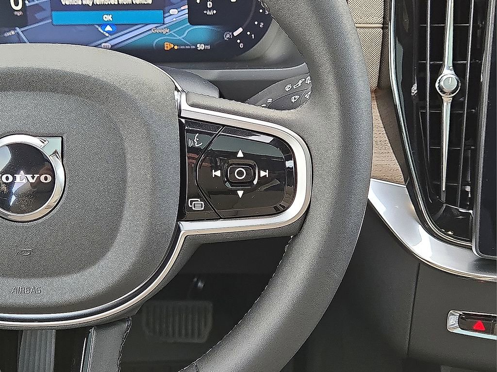 New 2026 Volvo XC90 B6 Plus w/ Protection Package Premier AWD/4WD image 20
