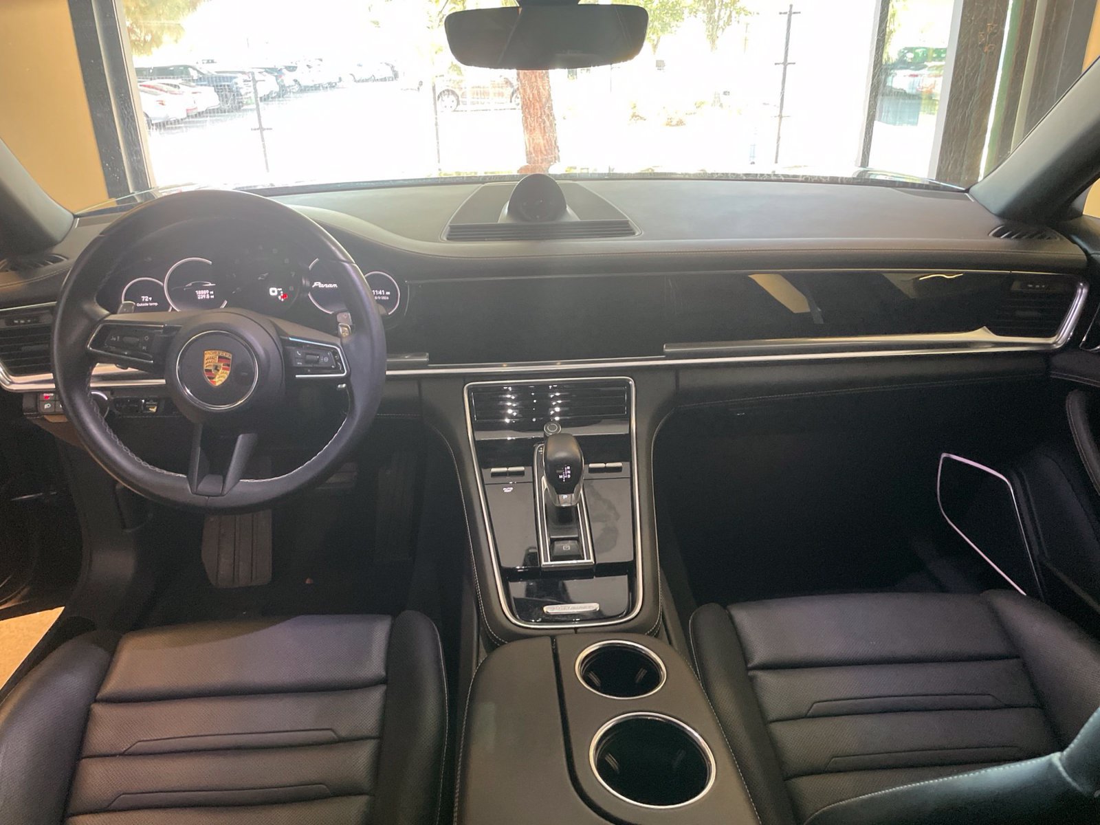 Used 2023 Porsche Panamera 4 Platinum Edition AWD/4WD image 9