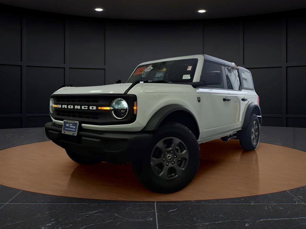 Certified 2025 Ford Bronco Big Bend image 3