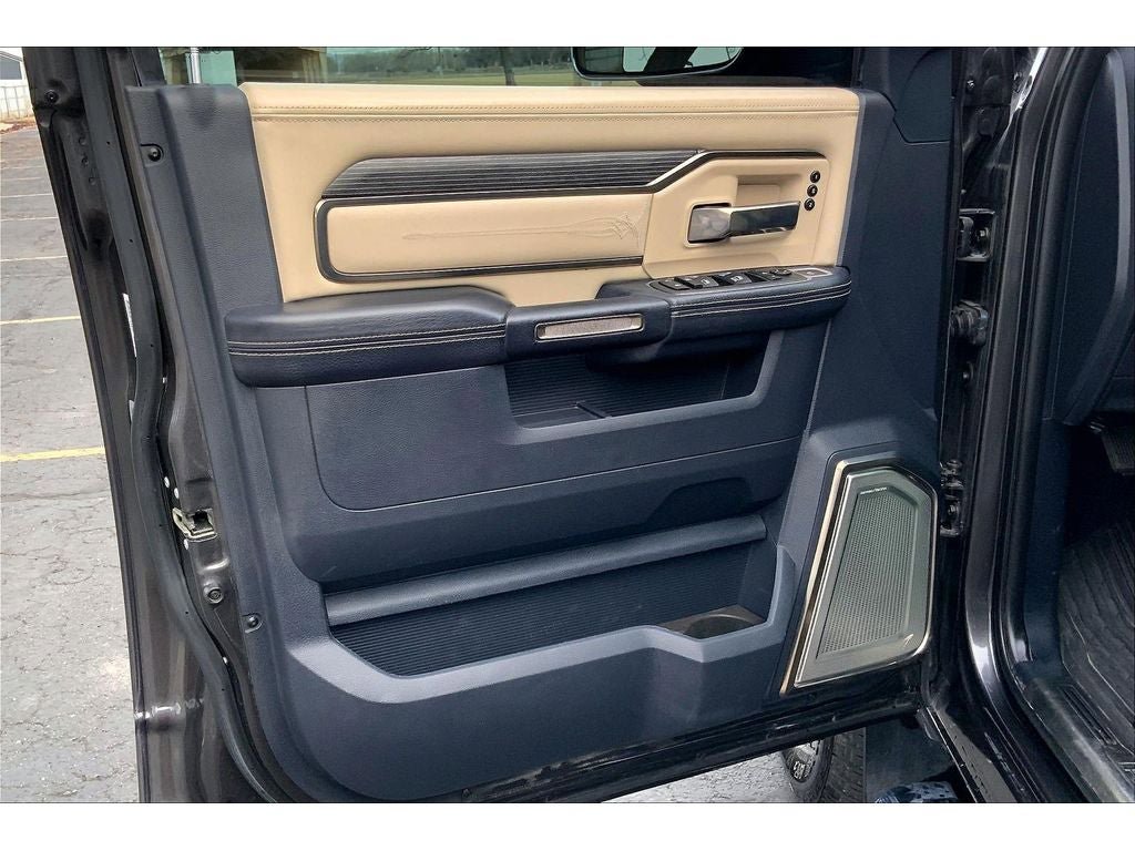 Used 2020 RAM 2500 Limited AWD/4WD image 25