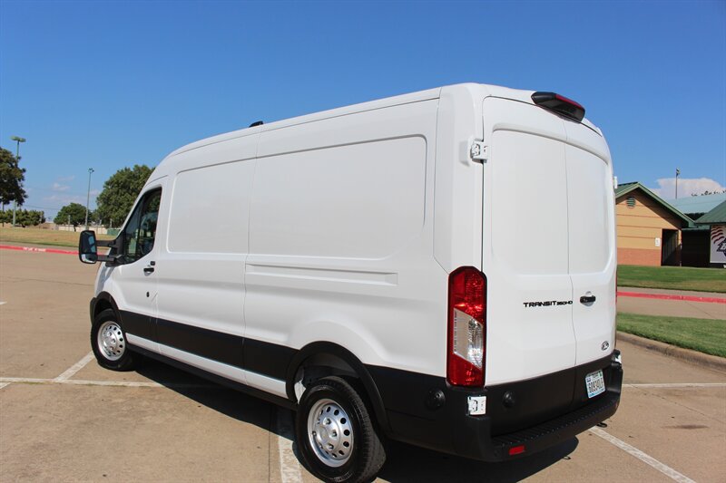 Used 2026 Ford Transit 350 148 Medium Roof w/ Load Area Protection Package RWD image 3