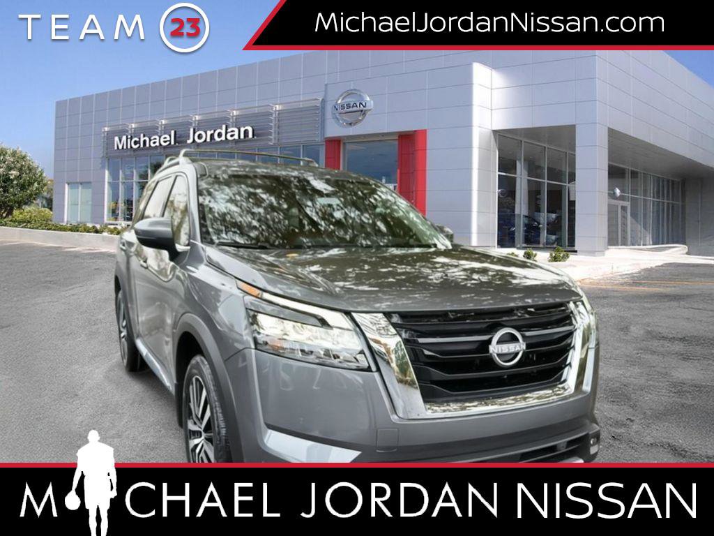 New 2025 Nissan Pathfinder Platinum