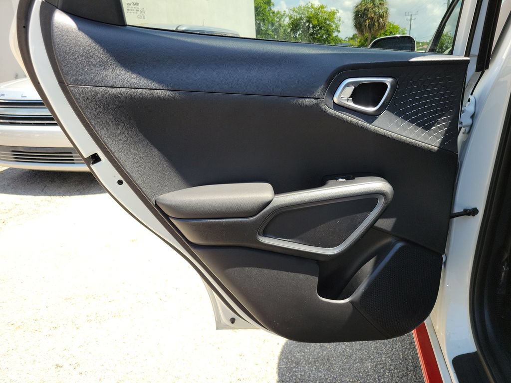 Used 2020 Kia Soul GT-Line FWD image 9
