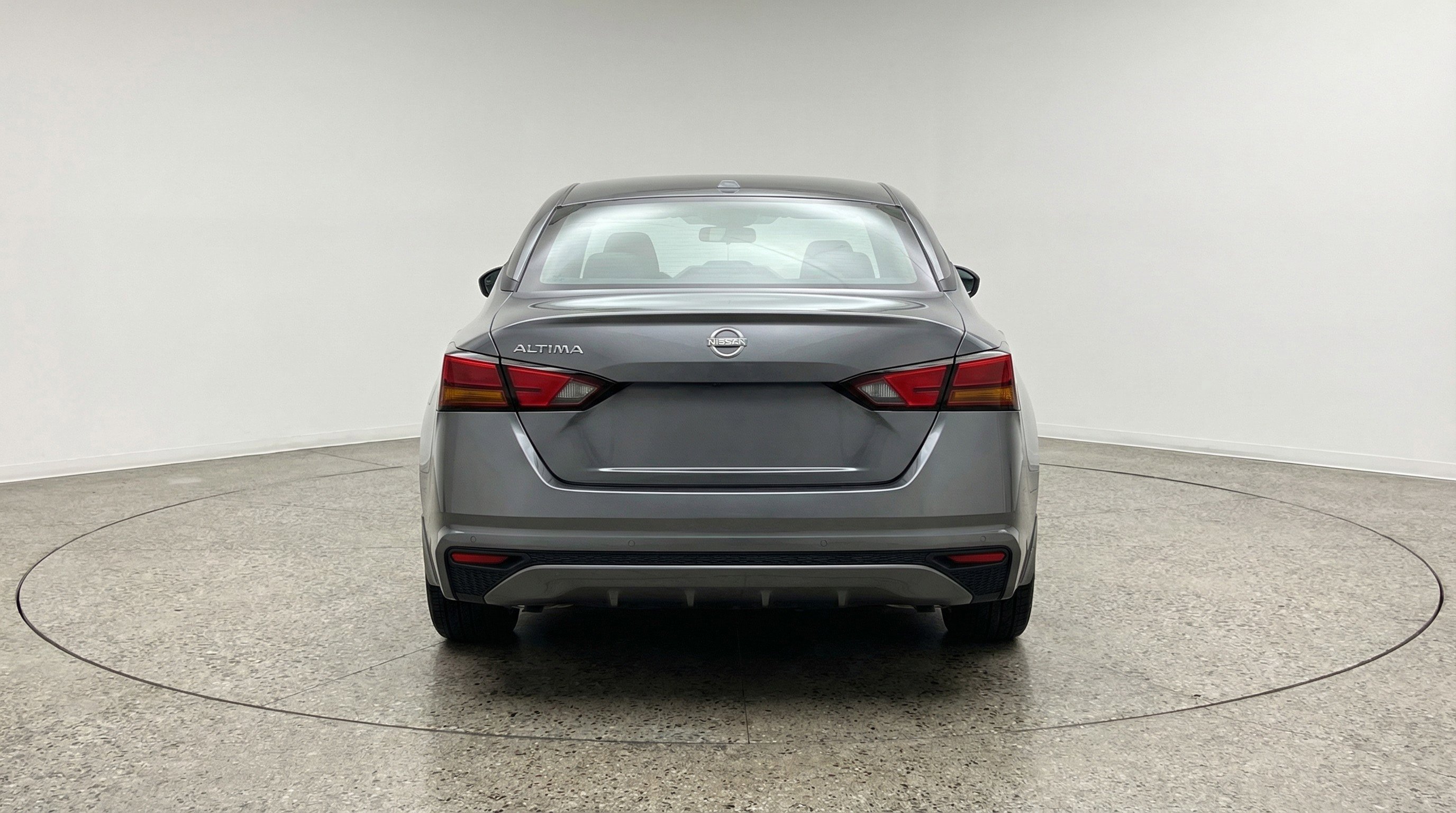 Used 2025 Nissan Altima 2.5 SV FWD image 7