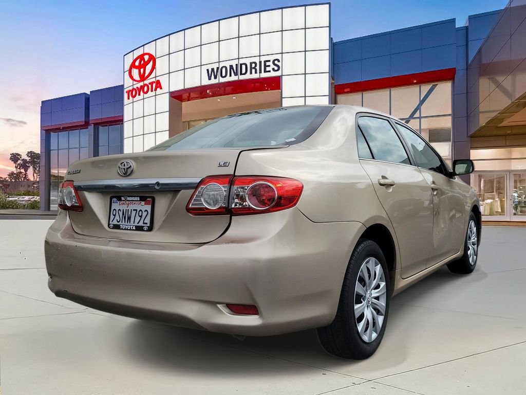 Used 2013 Toyota Corolla LE image 6