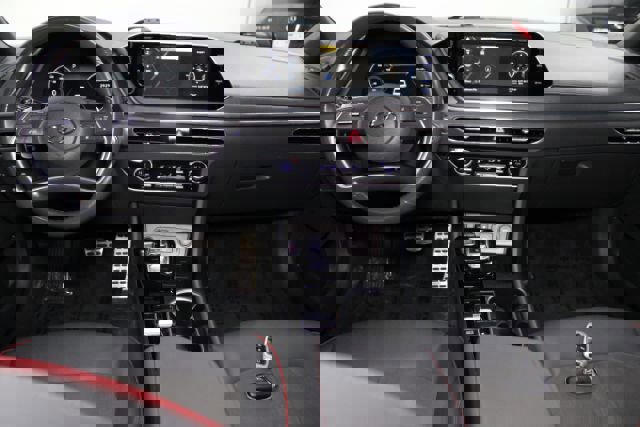 Used 2020 Hyundai Sonata SEL Plus w/ Tech Package image 2