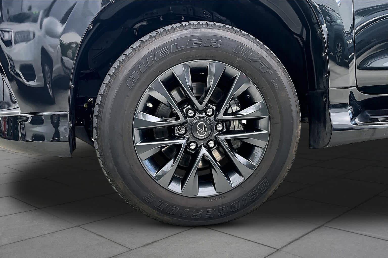Used 2022 Lexus GX 460 Premium w/ Premium Plus Package AWD/4WD image 11
