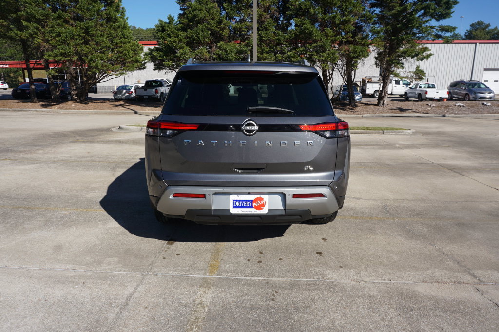 Used 2024 Nissan Pathfinder SL w/ SL Premium Package FWD image 25
