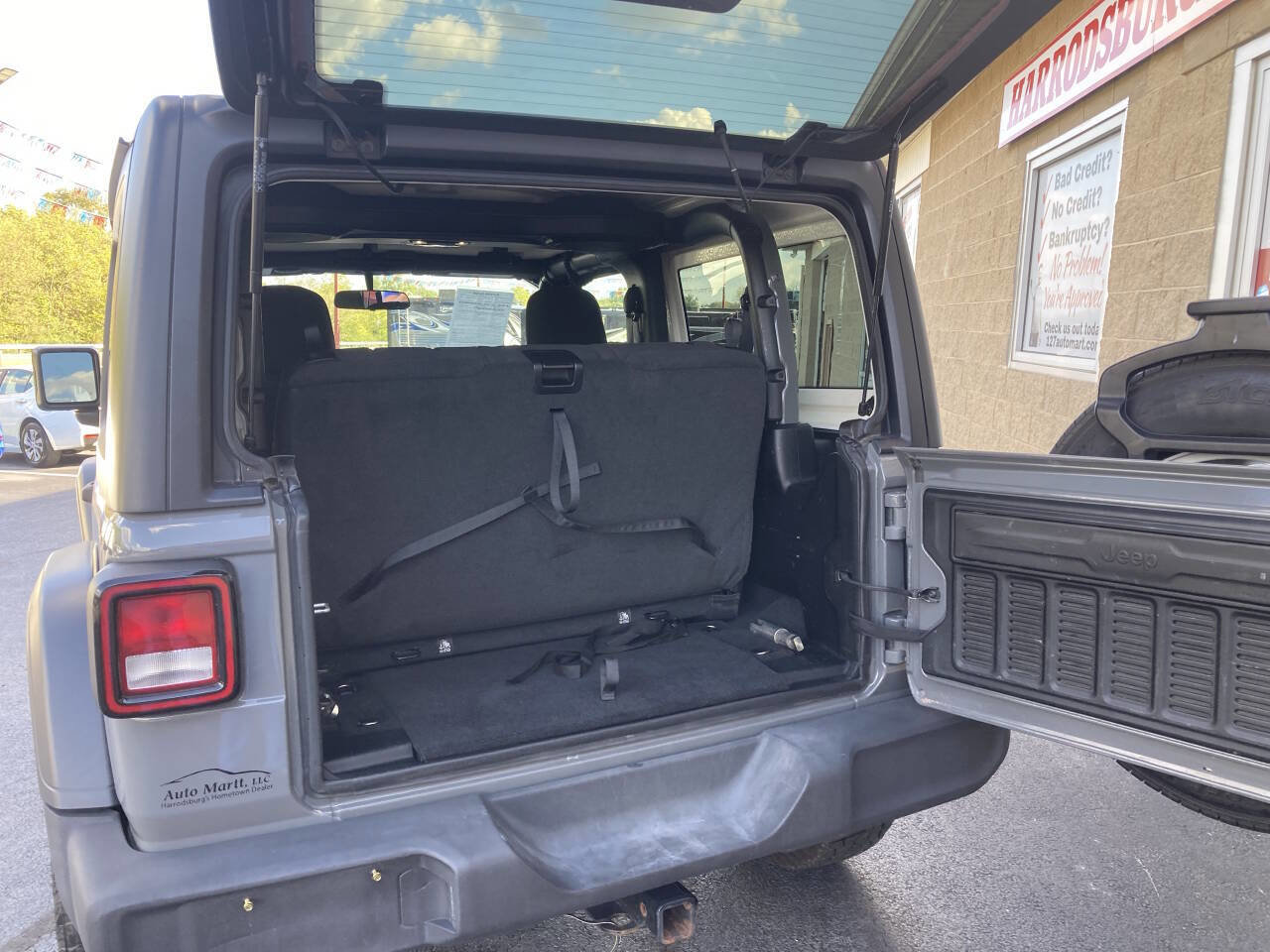 Used 2020 Jeep Wrangler Sport image 34