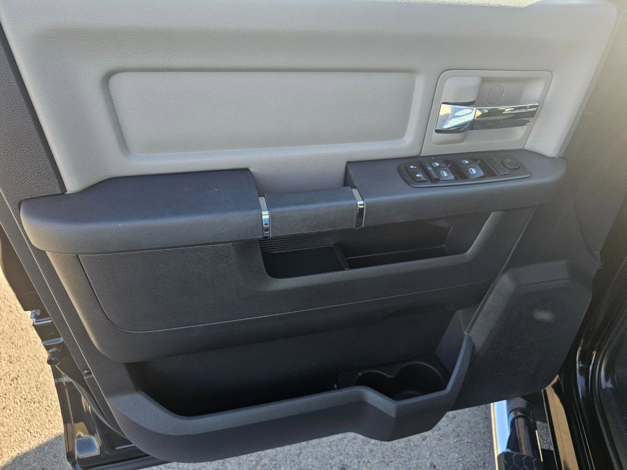 Used 2012 RAM 1500 Big Horn image 28