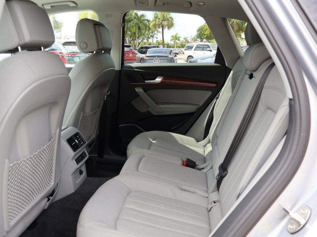 Used 2022 Audi Q5 2.0T Premium Plus w/ Premium Plus Package image 40