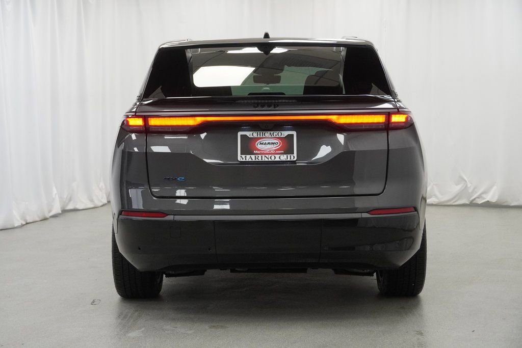 Used 2024 Jeep Wagoneer Launch Edition image 11