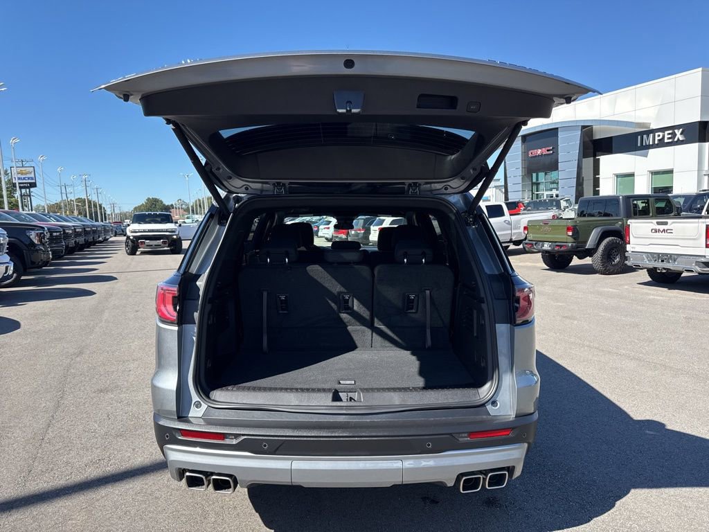 Used 2025 GMC Acadia Elevation image 30