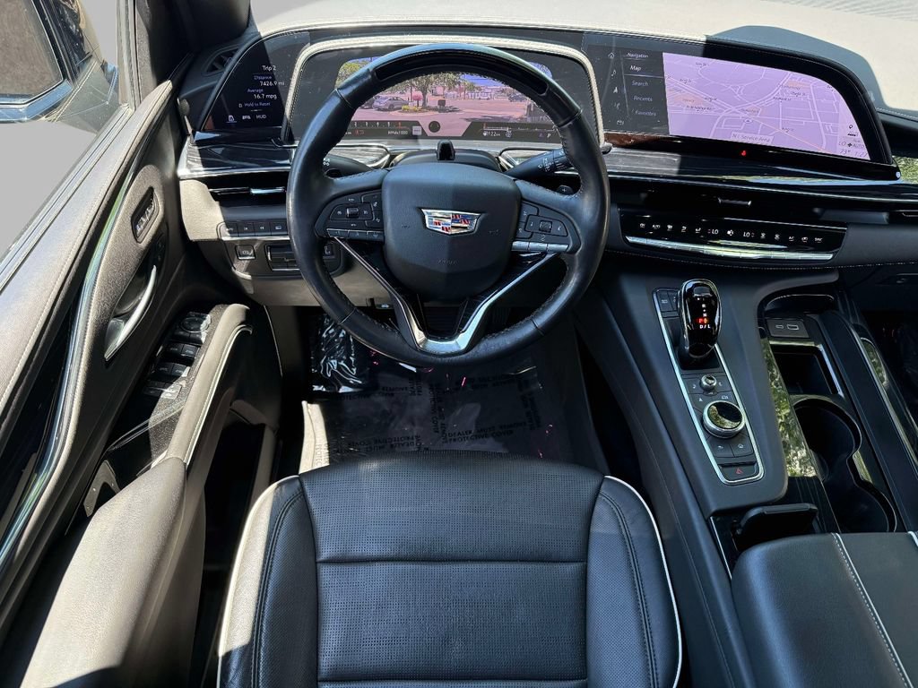 Used 2024 Cadillac Escalade ESV Sport AWD/4WD image 4