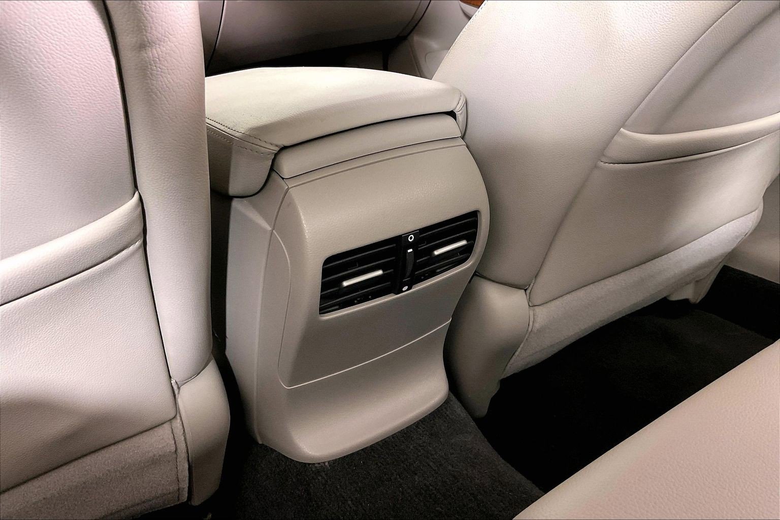 Used 2012 Honda Accord EX-L image 35