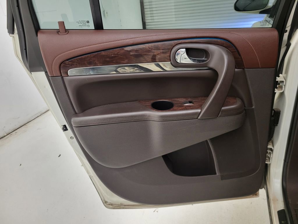 Used 2014 Buick Enclave Leather w/ Trailering Provision Package image 39