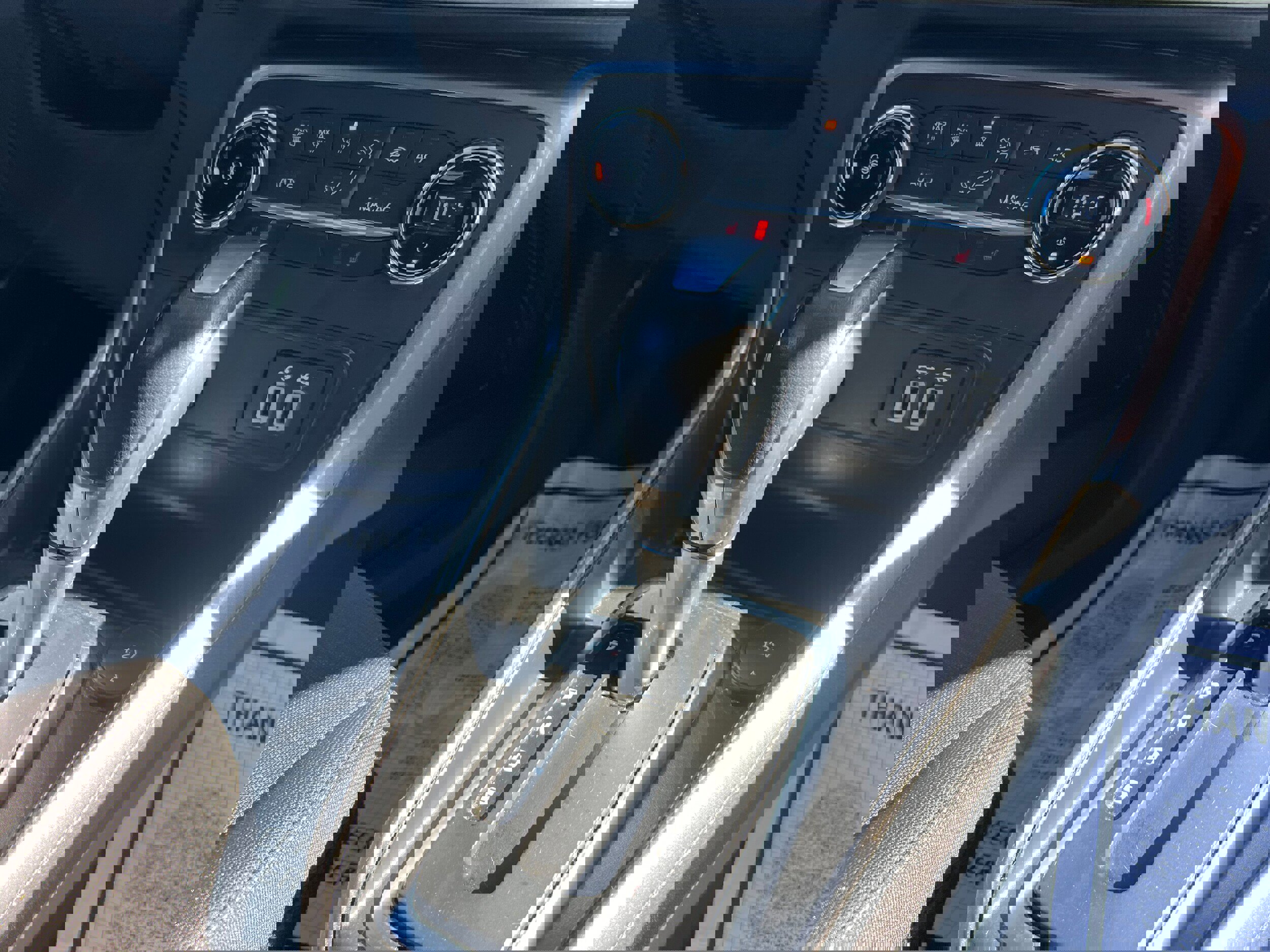 Used 2020 Ford EcoSport SE image 16