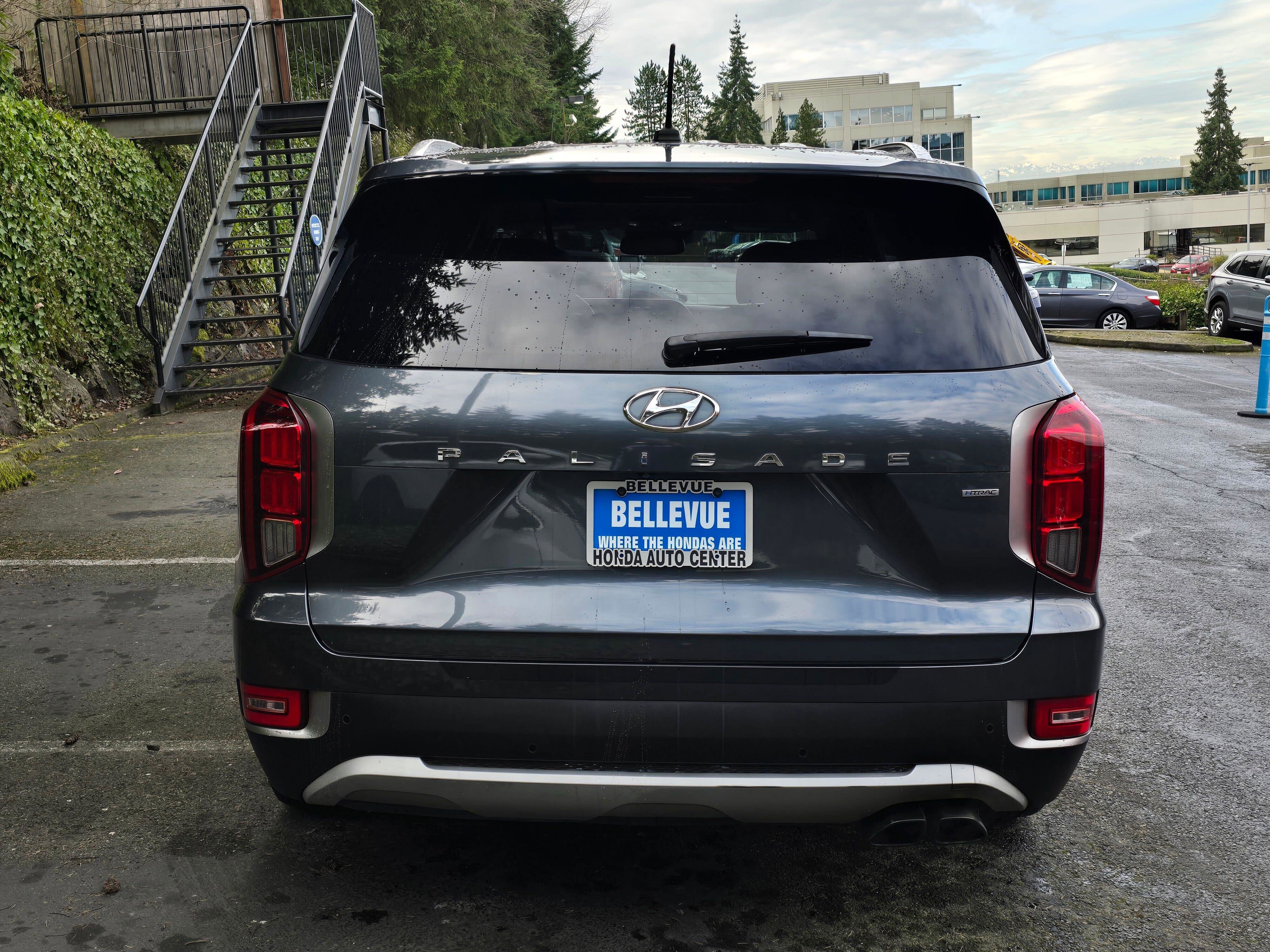 Used 2020 Hyundai Palisade SEL w/ Convenience Package image 4