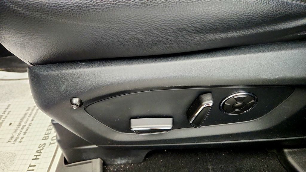 Used 2020 Ford Explorer ST w/ ST High-Performance Pack AWD/4WD image 12