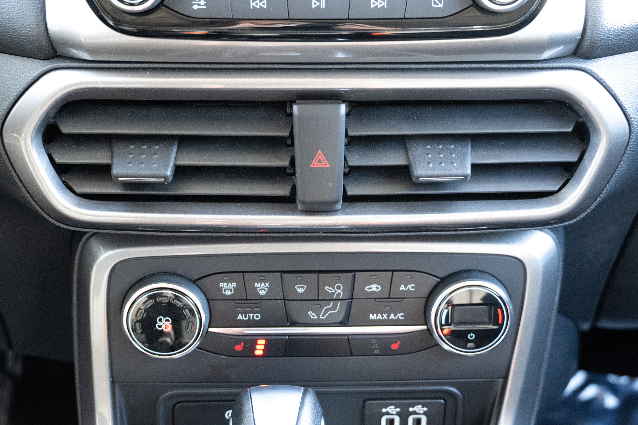 Used 2020 Ford EcoSport SE w/ SE Convenience Package image 52