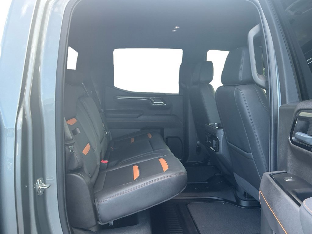 Used 2025 GMC Sierra 1500 AT4 w/ AT4 Premium Package AWD/4WD image 23