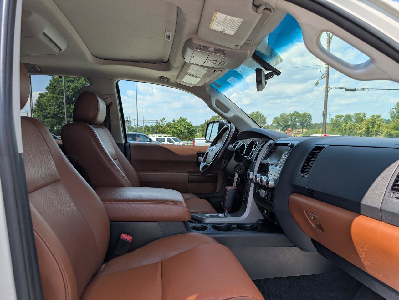Used 2013 Toyota Sequoia Platinum RWD image 26