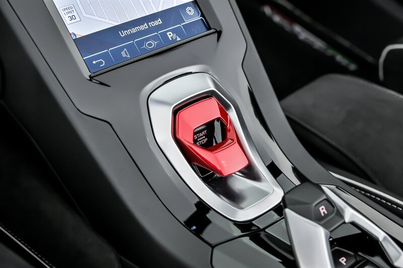 Used 2022 Lamborghini Huracan EVO RWD image 32