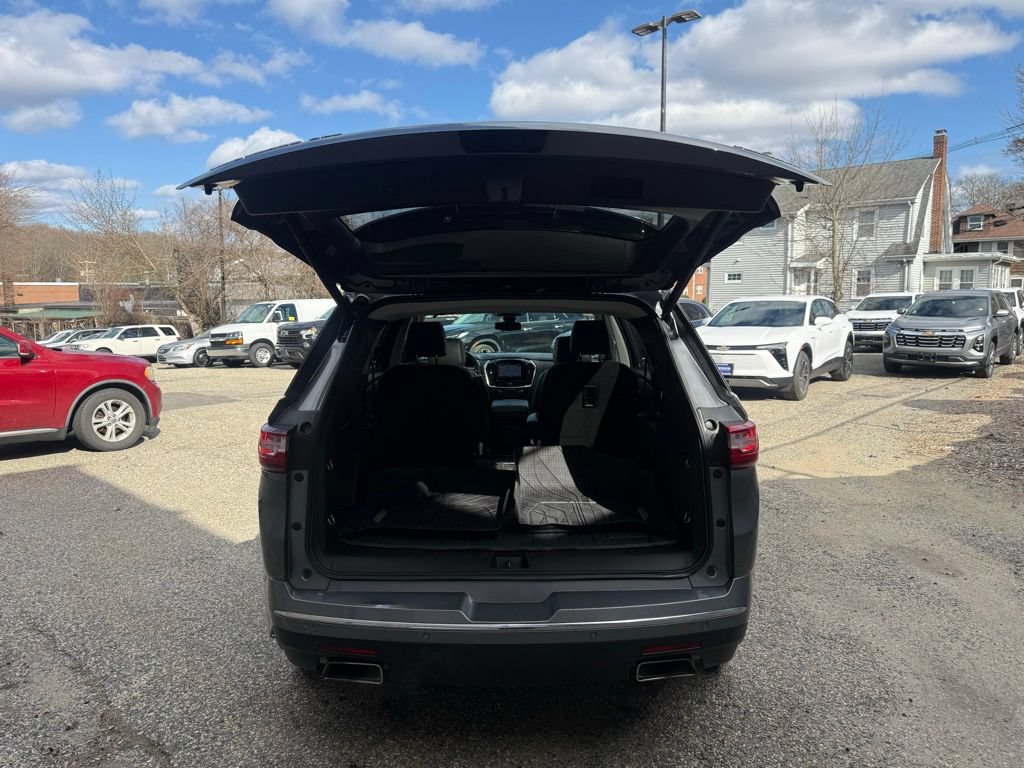 Used 2019 Chevrolet Traverse Premier w/ LPO, Floor Liner Package AWD/4WD image 41