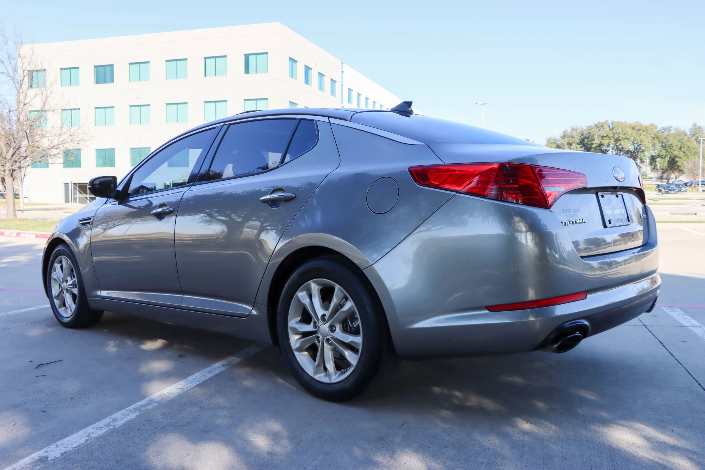 Used 2013 Kia Optima EX w/ Premium Pkg image 5