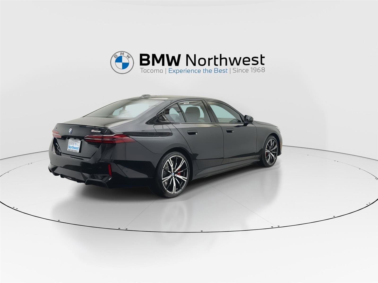 New 2026 BMW 550e xDrive AWD/4WD image 3