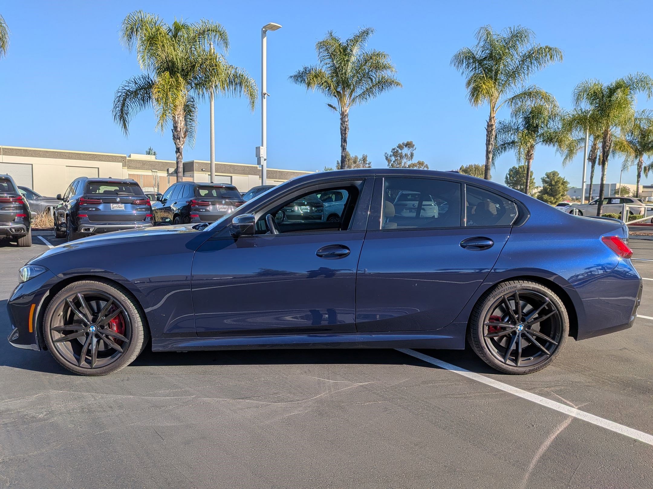 Certified 2023 BMW 330i 330i w/ M Sport Package image 7