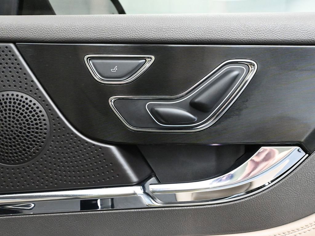 Used 2024 Lincoln Corsair Reserve w/ Towing Package image 47